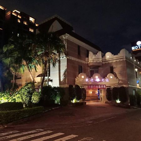 Xin Yuan Motel Taichung Dış mekan fotoğraf