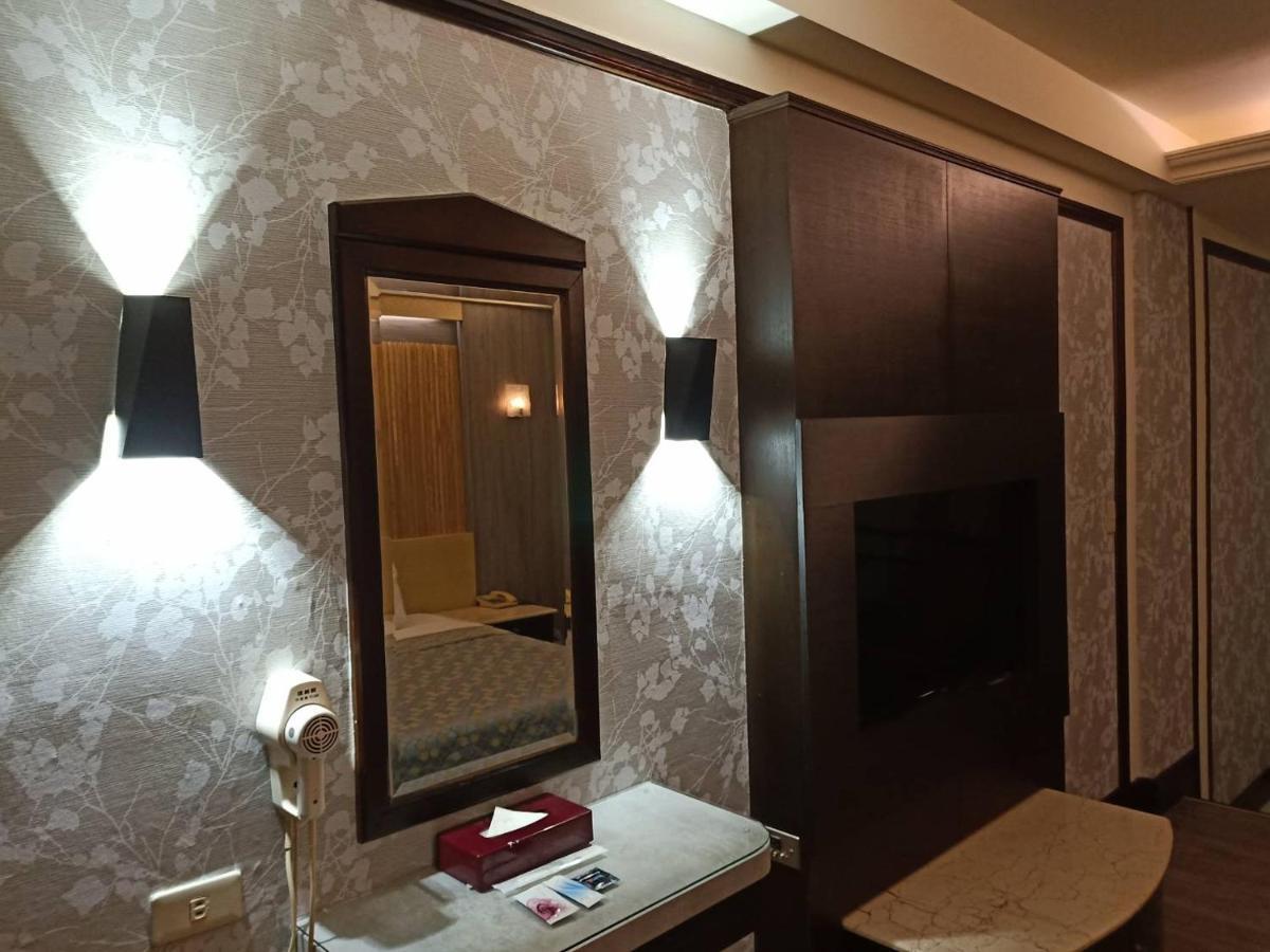 Xin Yuan Motel Taichung Dış mekan fotoğraf