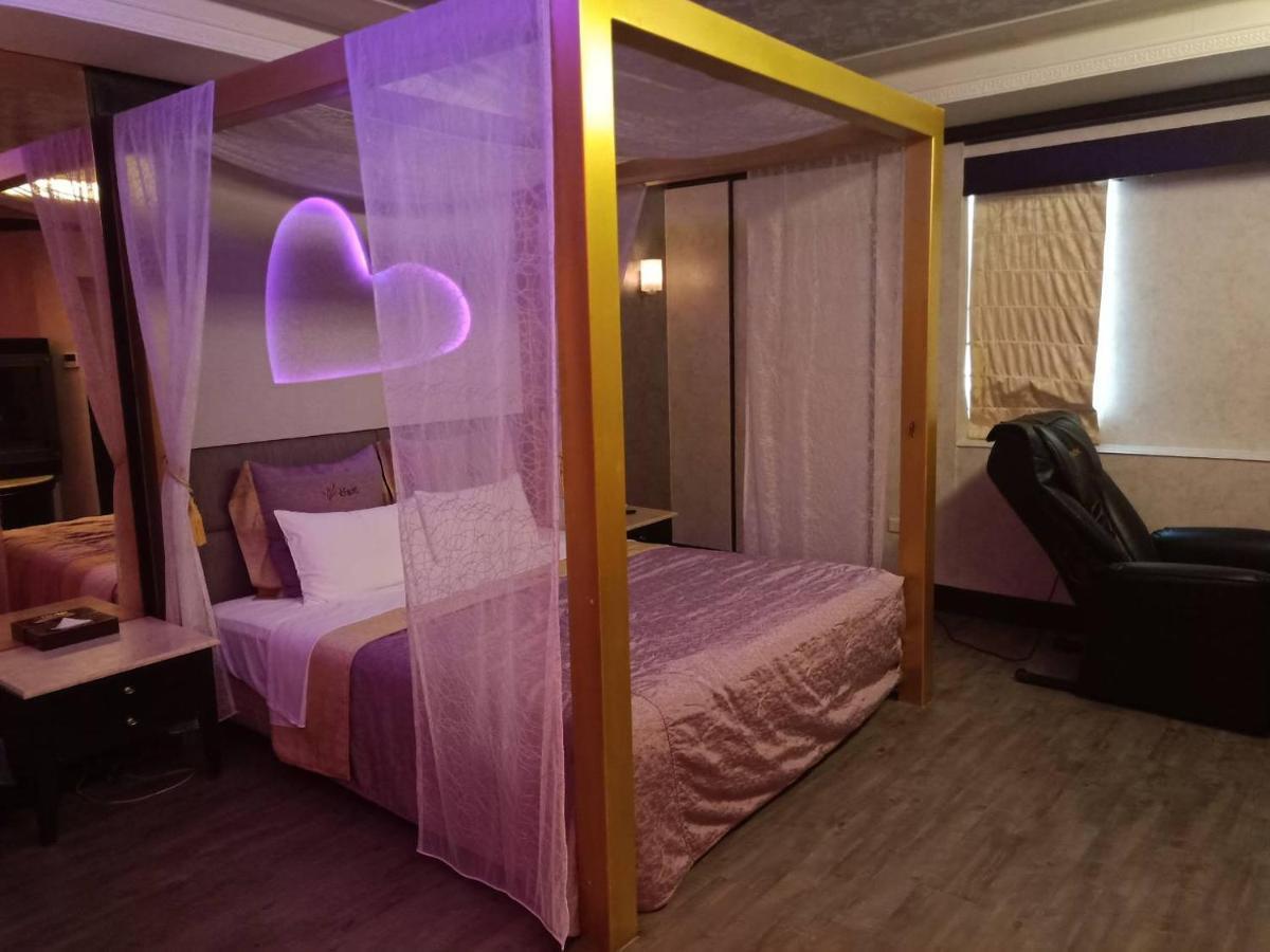 Xin Yuan Motel Taichung Dış mekan fotoğraf